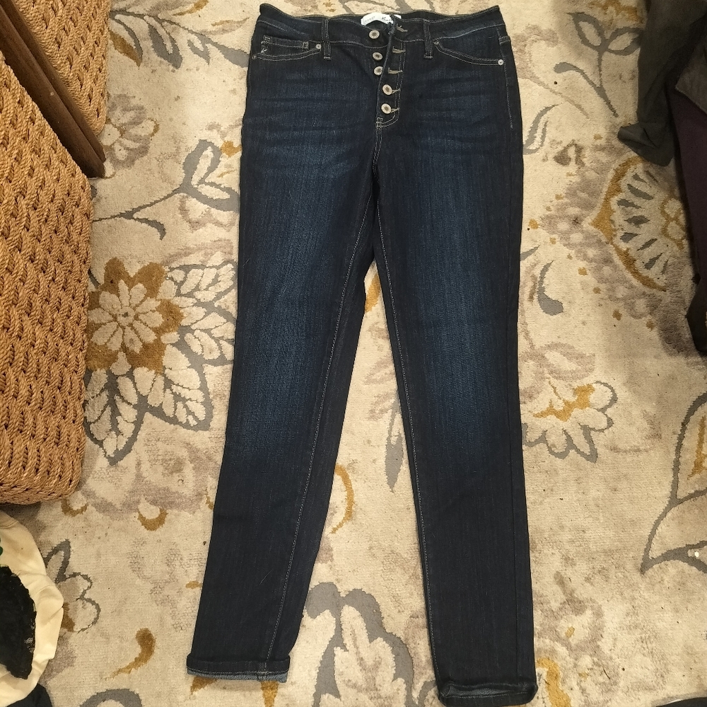 Woman's skinny jeans
